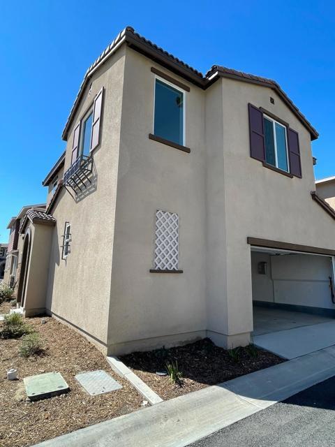 Building Photo - 28325 Via Moscotel