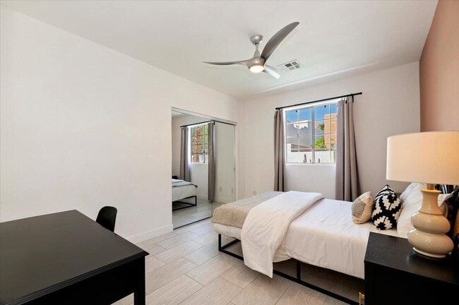 Building Photo - 53245 Avenida Martinez