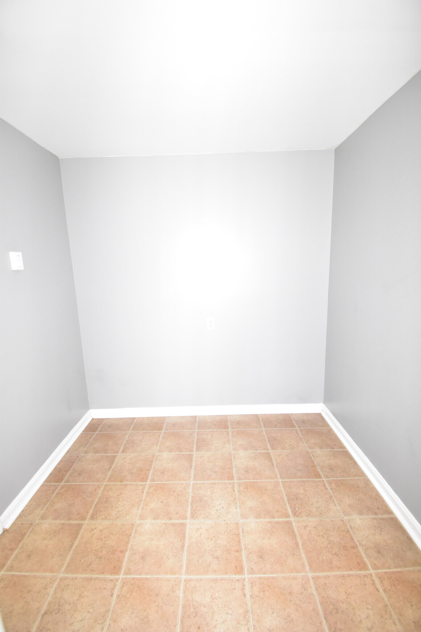 Building Photo - 406 Hietts Ln
