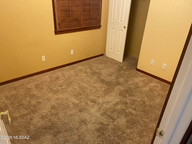Building Photo - 9175 N Palm Brook Dr