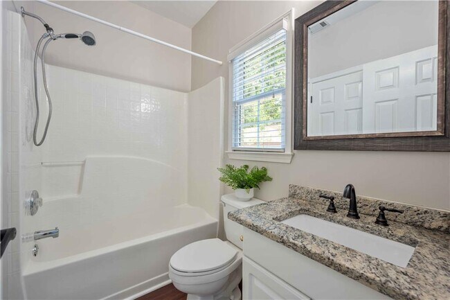 Building Photo - 1245 S Bethany Creek Dr