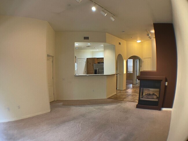 Building Photo - LEASE TAKEOVER_Summit park 2 bedroom condo