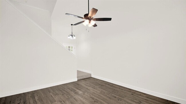 Building Photo - 641 Fort Thomas Pl