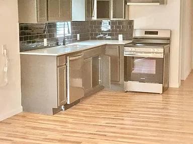 Building Photo - 620 W Jackson St