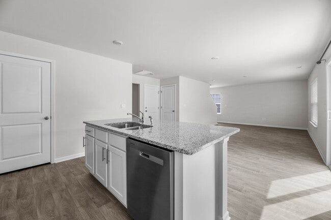 Building Photo - 4008 Madeline Farm Blvd