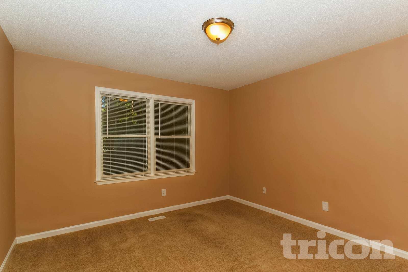 Building Photo - 2965 Windcrest Dr