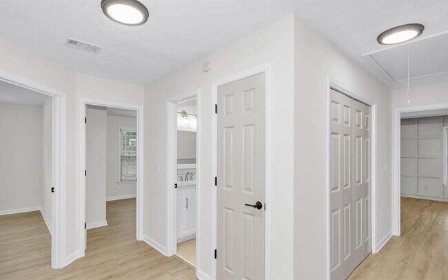 Building Photo - 1491 Pinyon Pl