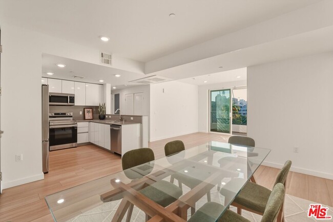 Building Photo - 1759 N Gower St