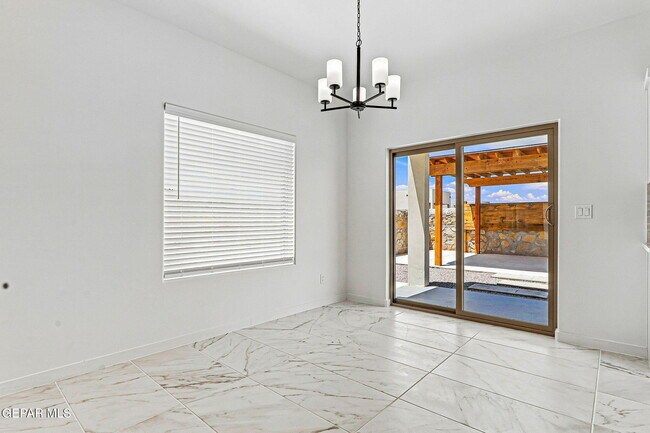 Building Photo - 13909 Paseo Perlas Dr