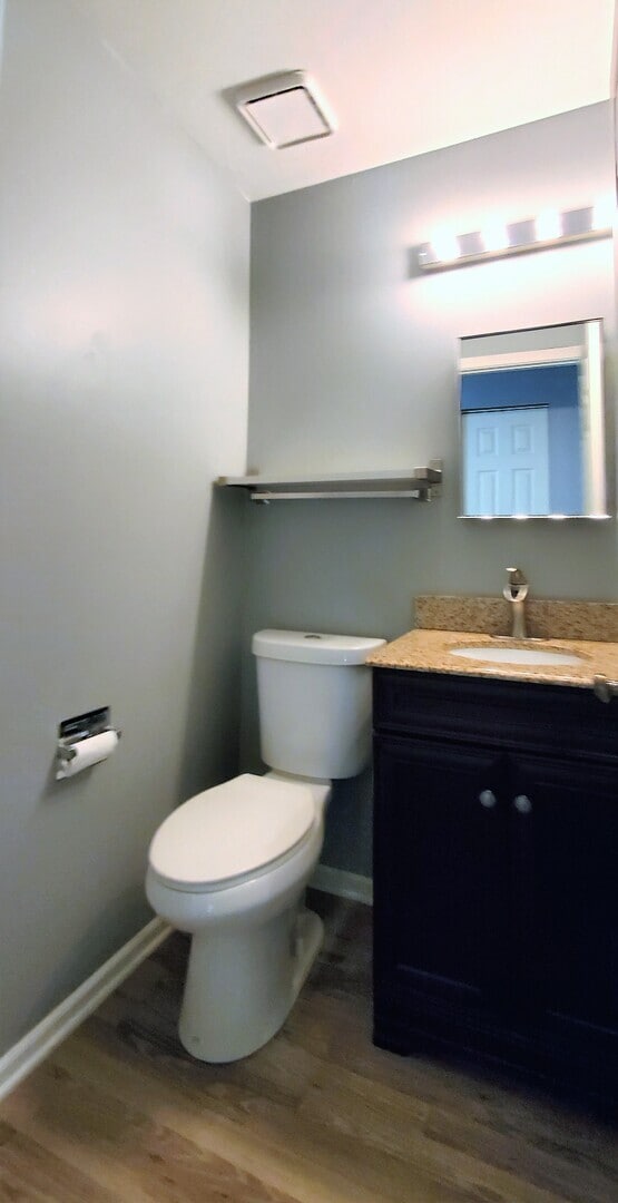 Building Photo - 2629 College Hill Cir