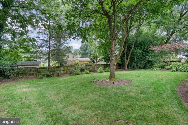 Building Photo - 1311 Capulet Ct