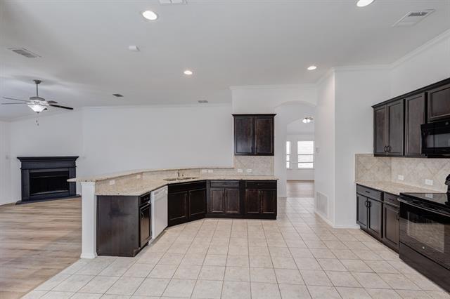 Building Photo - 4009 Pecan Meadow Dr