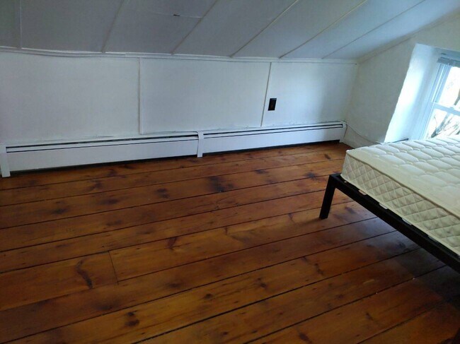 Bedroom #1 - 3144 Hamilton Blvd