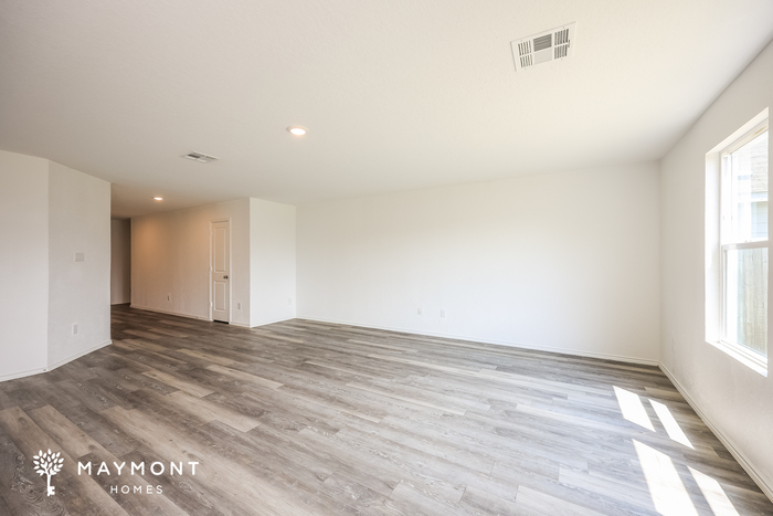 Building Photo - 5905 Antonio Pl