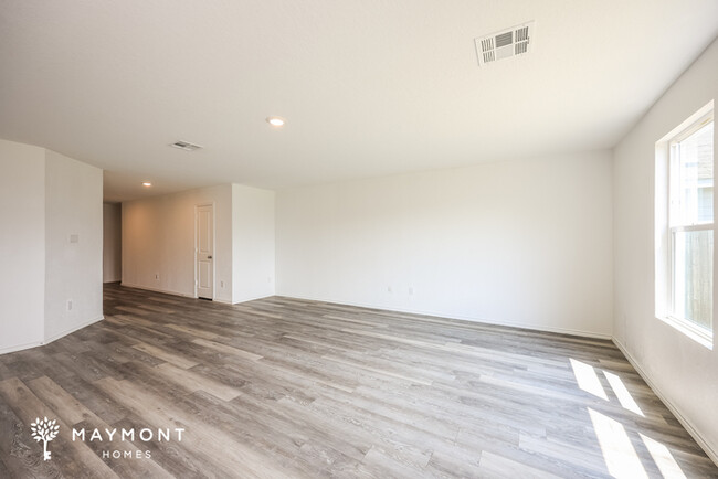 Building Photo - Charming 4-Bedroom Home with Red Door