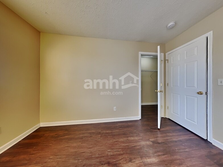 Building Photo - 6543 Vonnie Vale Ct