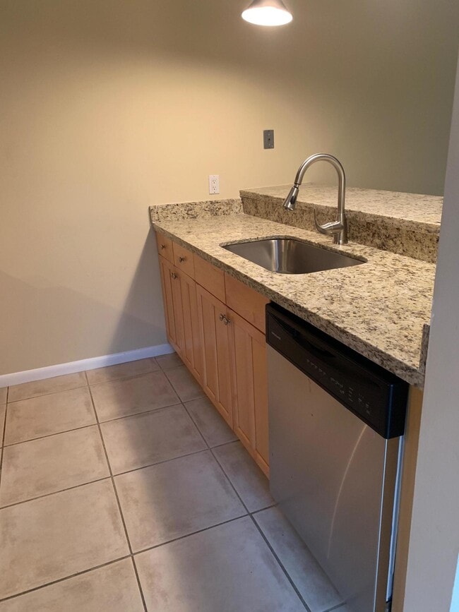 Building Photo - 213 2nd Way