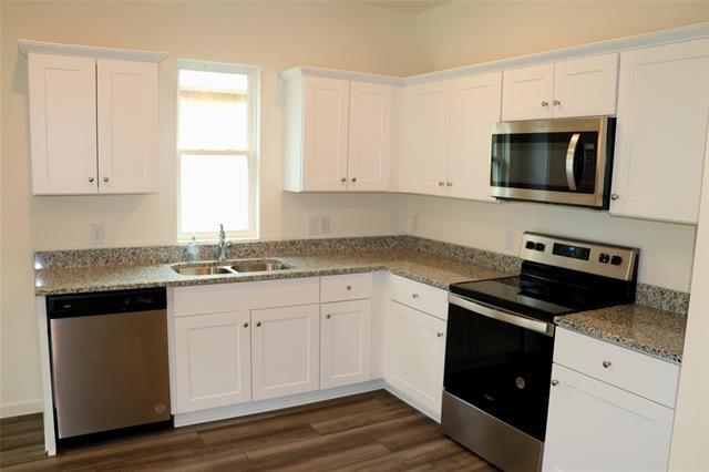 Building Photo - 8336 Stovepipe Dr