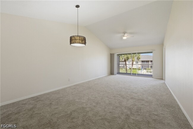 Building Photo - 600 Squire Cir