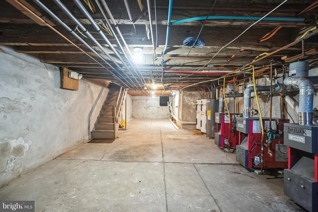 Building Photo - 1124 S 15th St