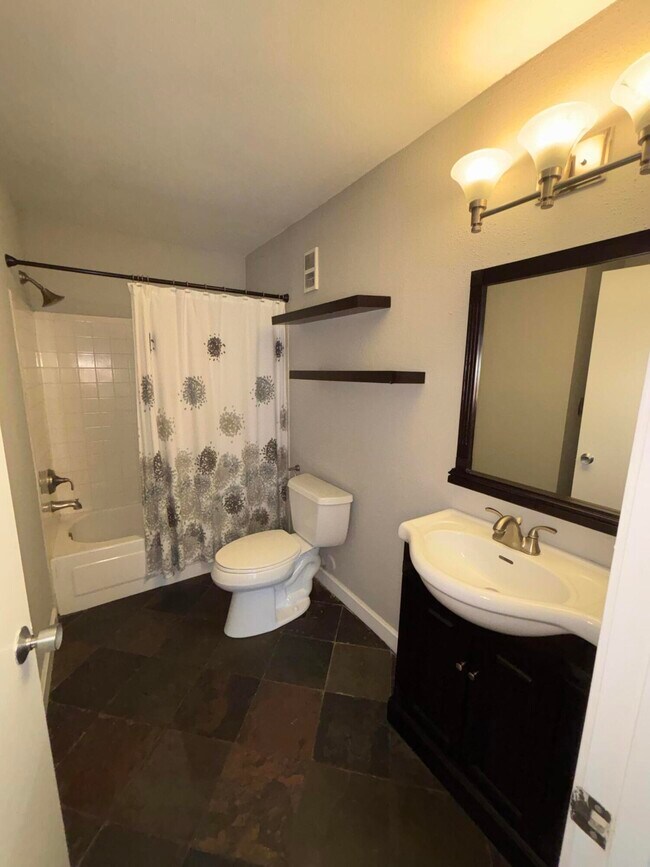 Building Photo - 2371 NW 33rd St