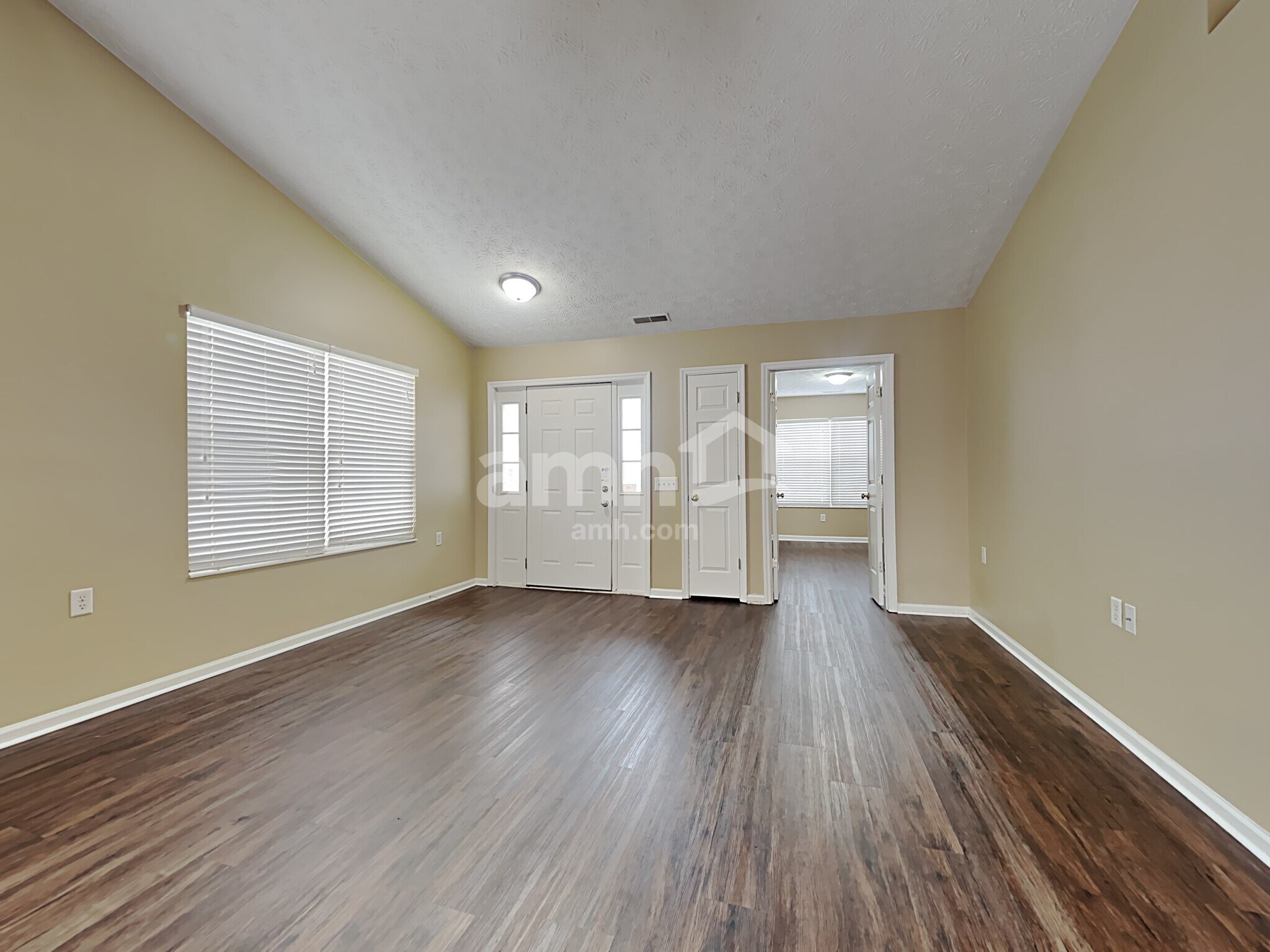 Building Photo - 3725 Waterbridge Ln