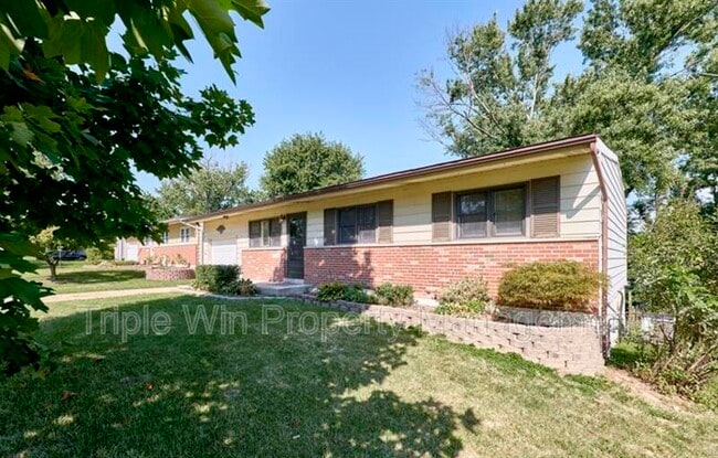 Building Photo - 10531 Fabick Dr