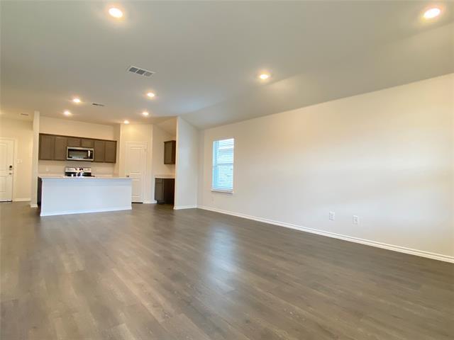Building Photo - 3030 Sweetwater Dr