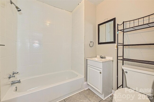 Building Photo - 708 S Hayne St
