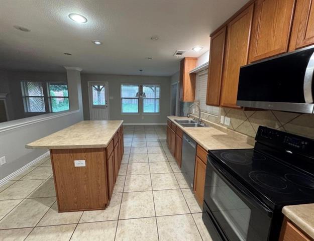 Building Photo - 10608 Colfax Dr