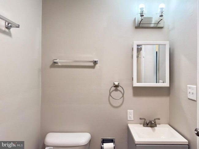 Building Photo - 31 Union St