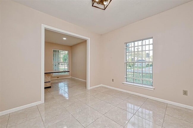 Building Photo - 11503 High Star Dr