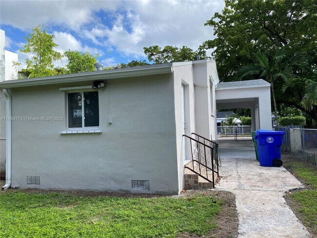 Building Photo - 251 NW 41st St