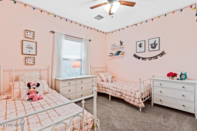 Building Photo - 7365 Dewberry Dr