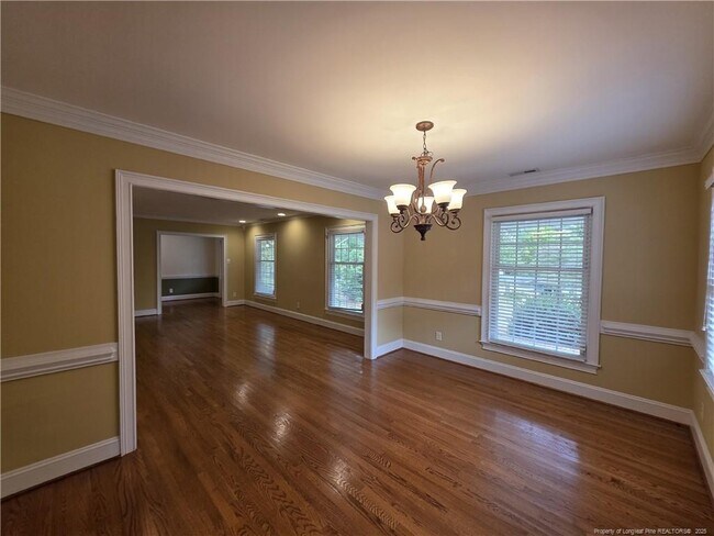 Building Photo - 342 Devane St