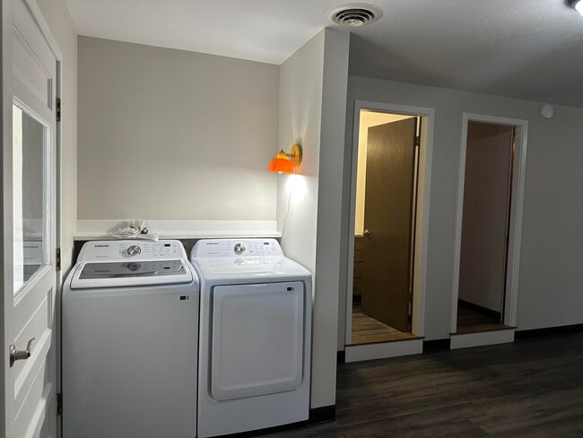 Building Photo - 260 John The Diver Trail