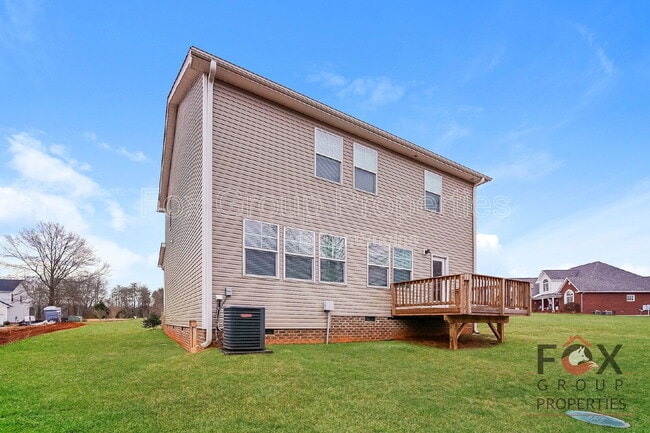 Building Photo - 1531 Antioch Dr