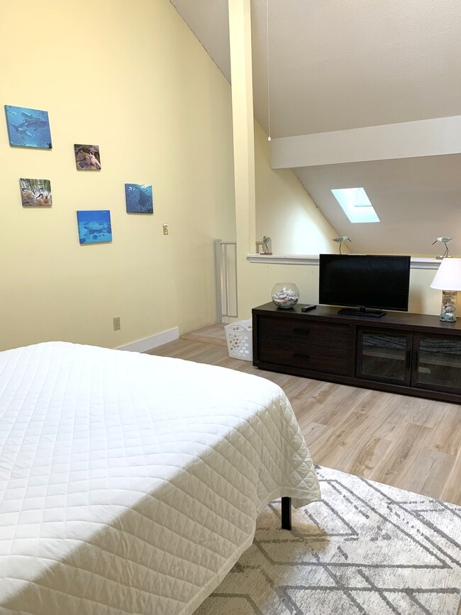 Building Photo - 3700 Golf Colony Ln