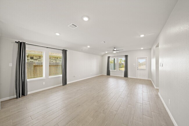 Building Photo - 2307 Gentle Breeze Ln