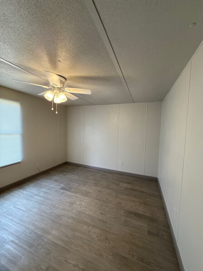 Building Photo - 14957 TN-59