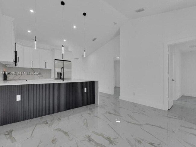 Building Photo - 4745-4747 13th St SW