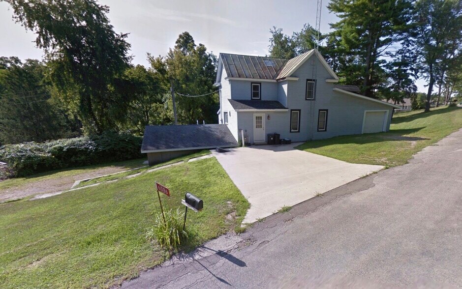 6086 Southwest Ln, Platteville WI - 6086 Southwest Ln