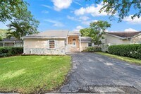 Building Photo - 15026 SW 141st Ct