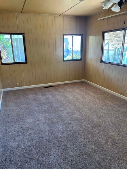 Building Photo - 26030 San Quintin Rd