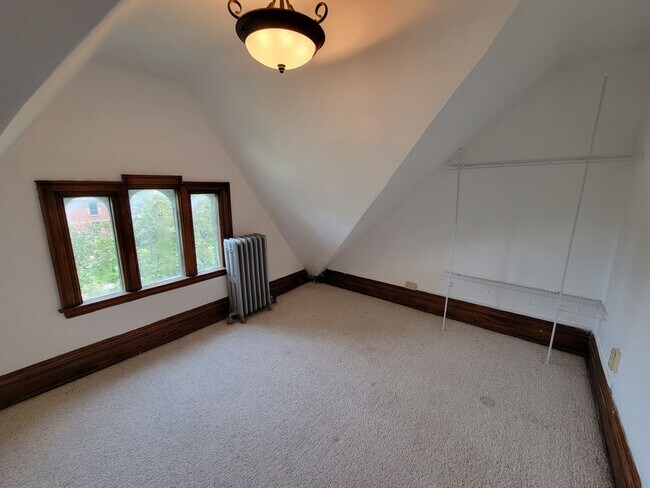Building Photo - 1601 Baxter Ave