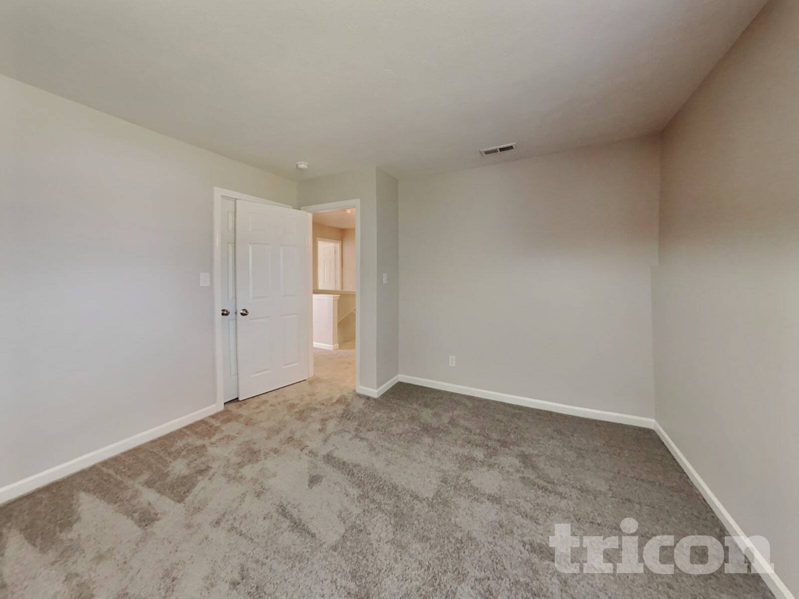 Building Photo - 1356 Blue Ridge Ln