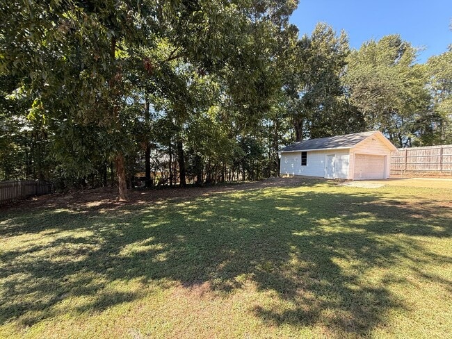Building Photo - CHARMING UPDATED HOME FOR RENT IN GUNTERSV...