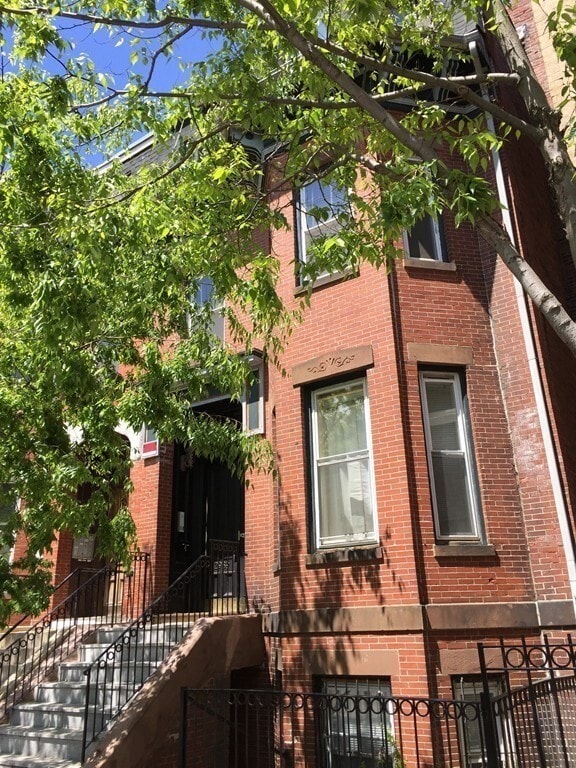 Building Photo - 2989 Washington St