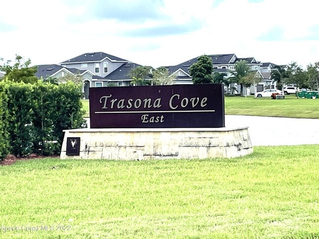 Building Photo - 2881 Casterton Dr