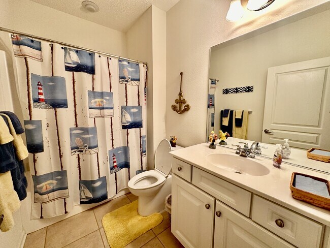 Building Photo - Large Beautifully Furnished Home in Sun City!
